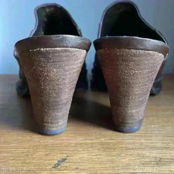 Gianni Bini Western Style Clogs/Shoes - Picture 5 of 10